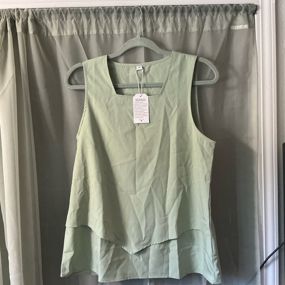 NWT Sleek Green Sleeveless Top recycled fabric size medium